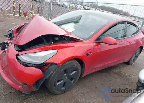 2022 Tesla Model 3 Rear-Wheel Drive из США, поврежденный, VIN 5YJ3E1EA5NF355597